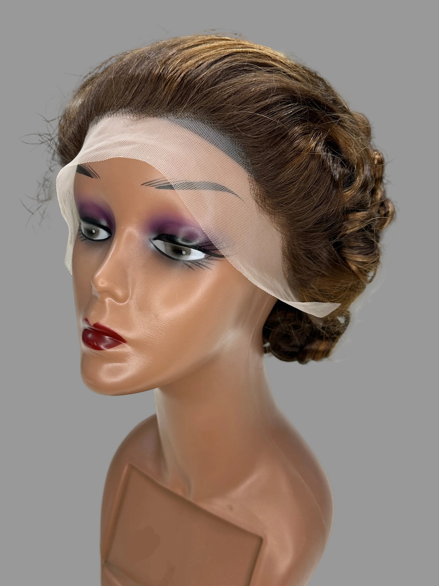 Highlighted Short Lace Front Wig – Curly(LS019)